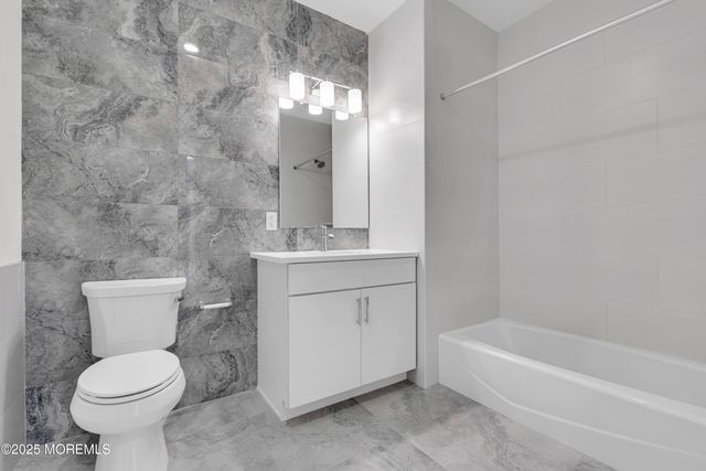 19 Carr Avenue 319, Keansburg, NJ 07734