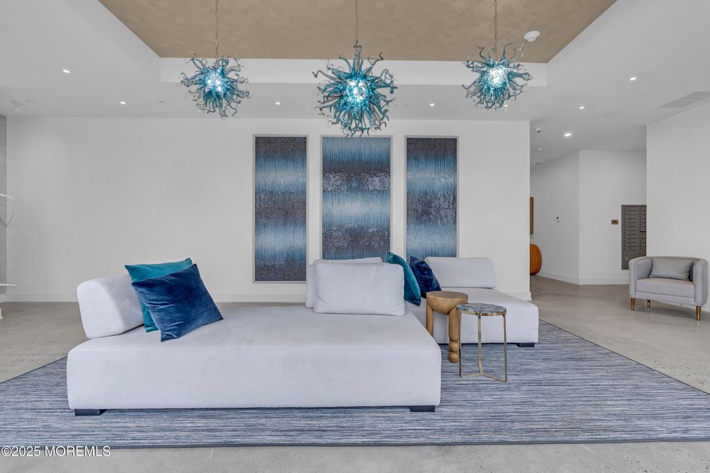 19 Carr Avenue 319, Keansburg, NJ 07734