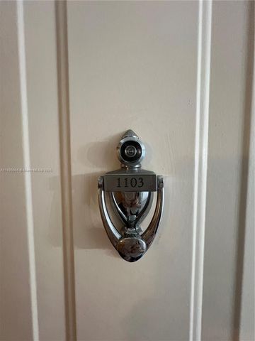 5085 NW 7th St 1103, Miami, FL 33126