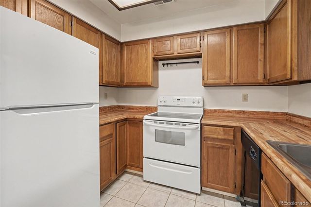 8106 Gray Court 468, Arvada, CO 80003