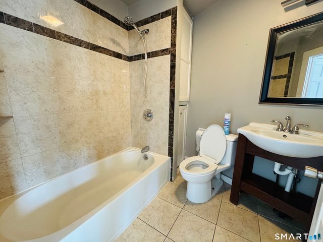 260 Bunker Avenue 2, Meriden, CT 06450