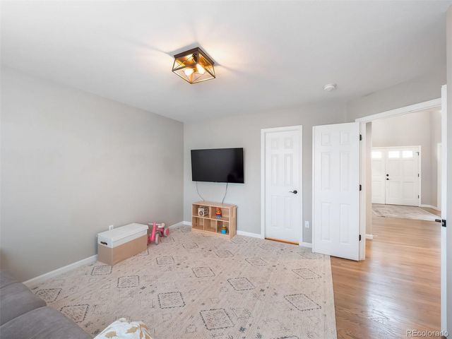 6681 Secrest Circle, Arvada, CO 80007