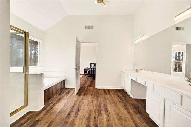 420 Wentworth Downs Court, Johns Creek, GA 30097