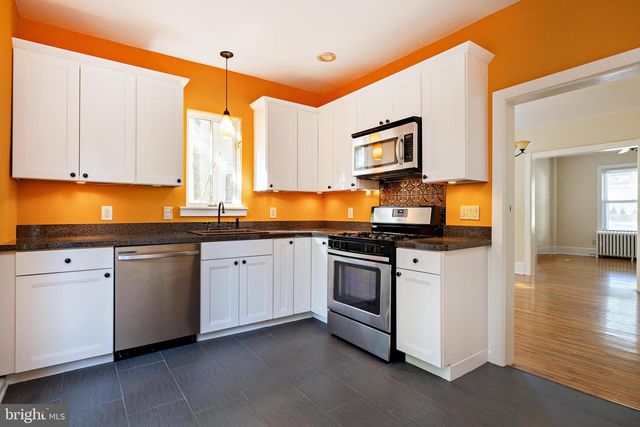 3 LEE AVE, Haddonfield, NJ 08033