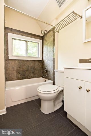 3 LEE AVE, Haddonfield, NJ 08033