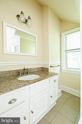 3 LEE AVE, Haddonfield, NJ 08033