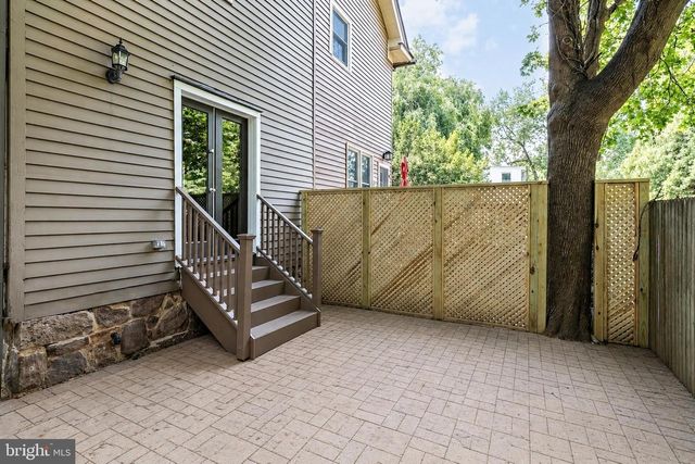 3 LEE AVE, Haddonfield, NJ 08033