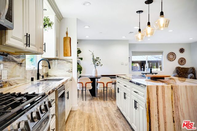 5630 Gentry Avenue, Valley Village, CA 91607