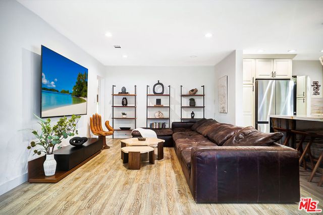 5630 Gentry Avenue, Valley Village, CA 91607