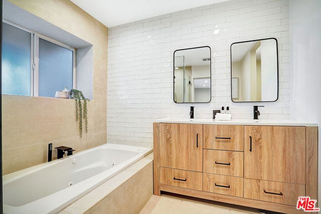 5630 Gentry Avenue, Valley Village, CA 91607