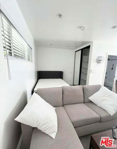 5630 Gentry Avenue, Valley Village, CA 91607