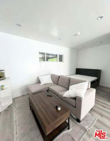 5630 Gentry Avenue, Valley Village, CA 91607