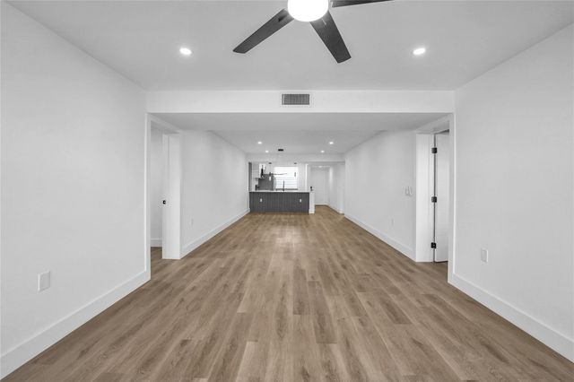 6037 Balboa Circle 401, Boca Raton, FL 33433