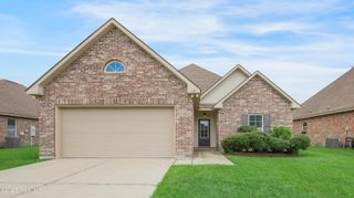 132 Timber Edge Drive, Youngsville, LA 70592