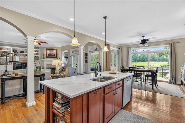 1103 Bunker Ridge Trail, Soddy Daisy, TN 37379