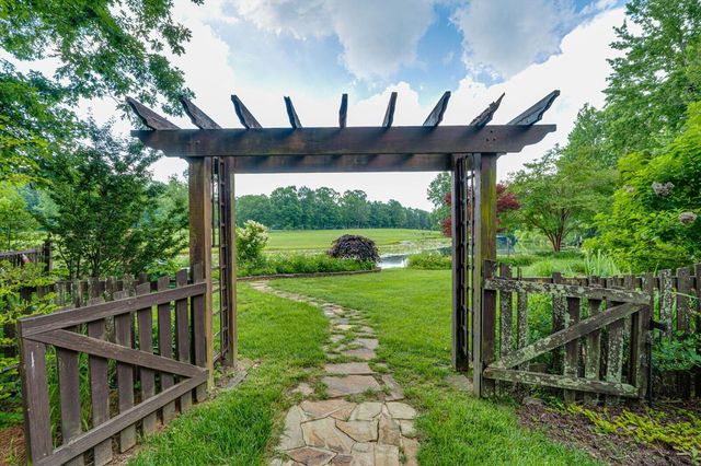 1103 Bunker Ridge Trail, Soddy Daisy, TN 37379