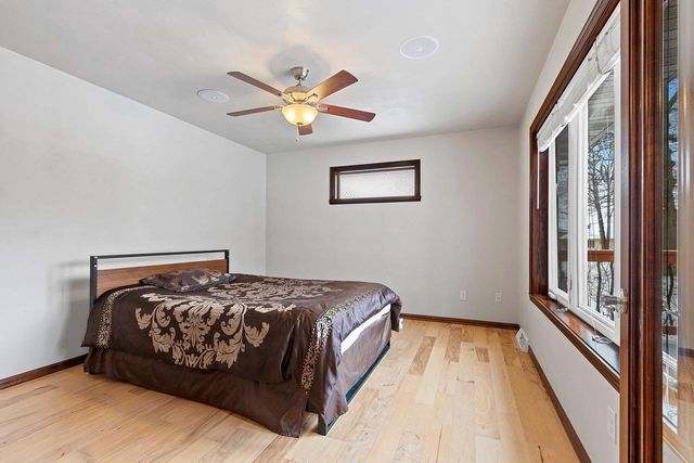 448 MEADOW WIND DRIVE, Green Bay, WI 54311