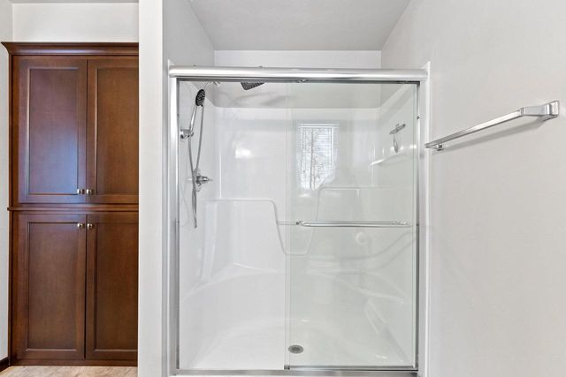 448 MEADOW WIND DRIVE, Green Bay, WI 54311