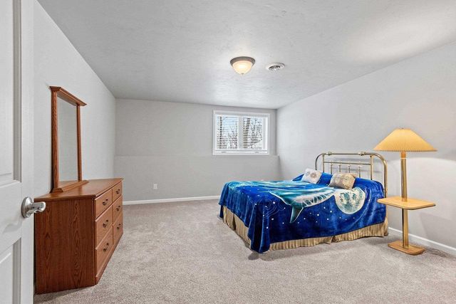 448 MEADOW WIND DRIVE, Green Bay, WI 54311