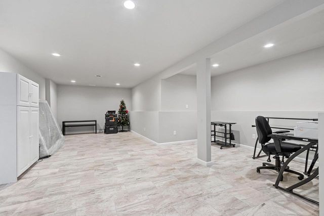 448 MEADOW WIND DRIVE, Green Bay, WI 54311