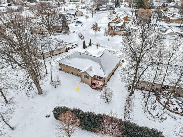 448 MEADOW WIND DRIVE, Green Bay, WI 54311