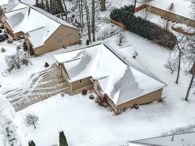 448 MEADOW WIND DRIVE, Green Bay, WI 54311