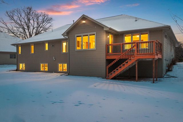 448 MEADOW WIND DRIVE, Green Bay, WI 54311