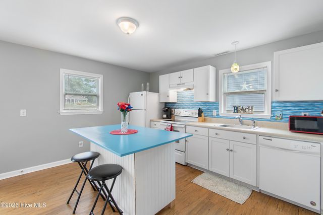 3216 Greenbriar Avenue SW, Supply, NC 28462
