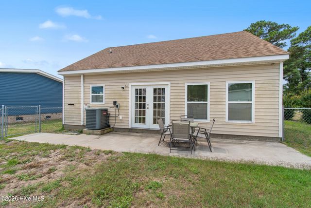 3216 Greenbriar Avenue SW, Supply, NC 28462