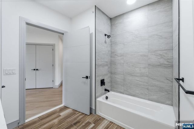 1435 10th Street 207, Fort Lee, NJ 07024