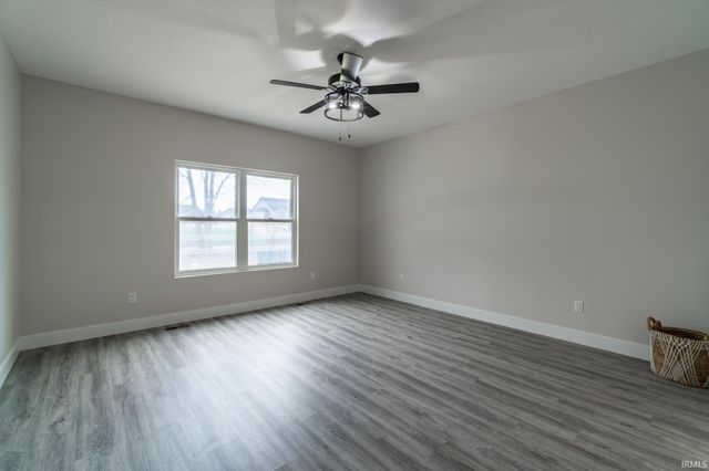 619 Sandringham Pass, Fort Wayne, IN 46845