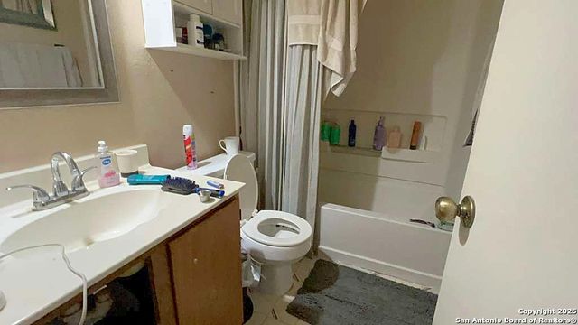 4710 Desert Poppy, San Antonio, TX 78247