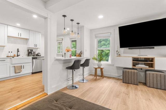 29 Sterling St 29, Weymouth, MA 02188