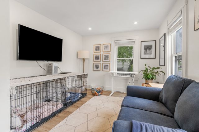 29 Sterling St 29, Weymouth, MA 02188
