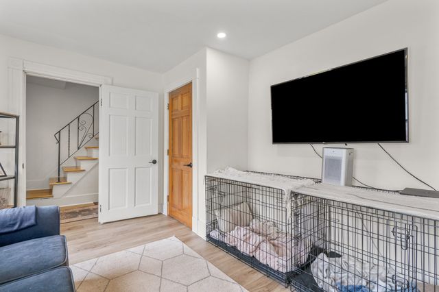 29 Sterling St 29, Weymouth, MA 02188