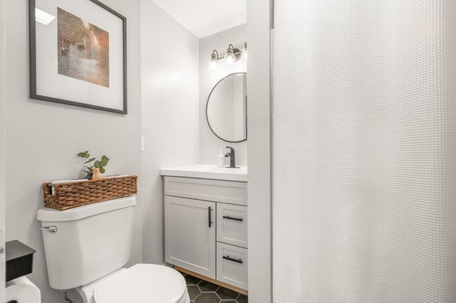 29 Sterling St 29, Weymouth, MA 02188