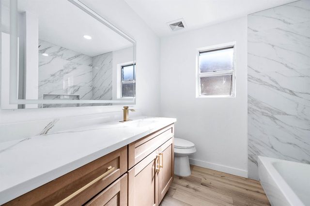 2118 Pepperglen Court, Missouri City, TX 77489