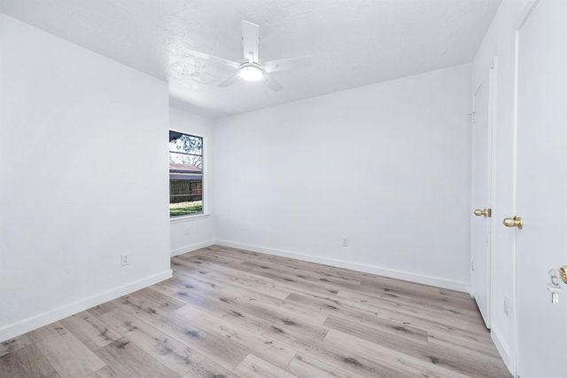 2118 Pepperglen Court, Missouri City, TX 77489