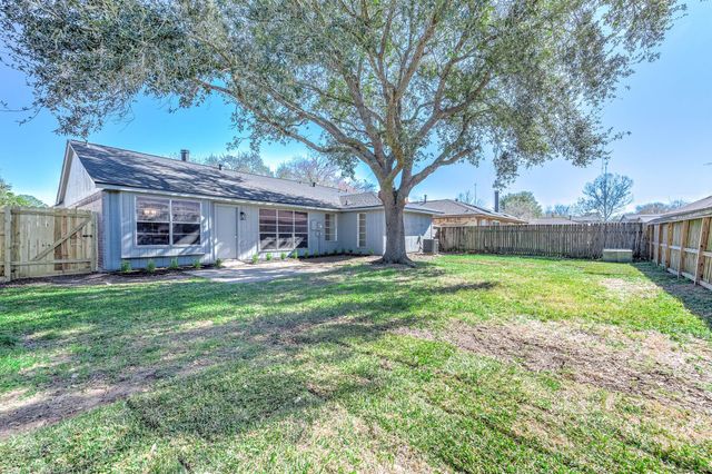 2118 Pepperglen Court, Missouri City, TX 77489