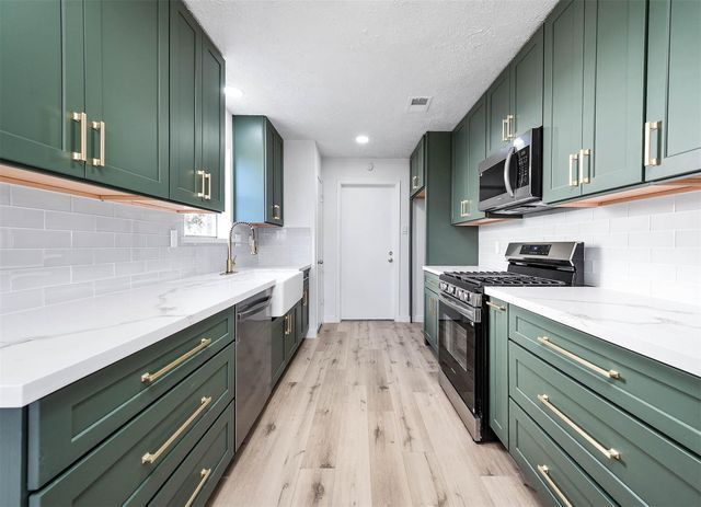 2118 Pepperglen Court, Missouri City, TX 77489