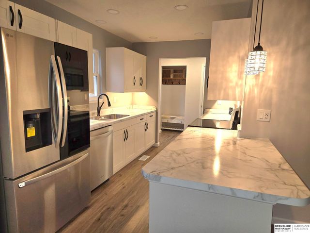 612 S 6TH Street, Plattsmouth, NE 68048