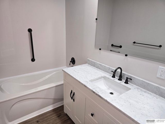 612 S 6TH Street, Plattsmouth, NE 68048