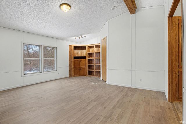 27286 Nelson Avenue, Elkhart, IN 46517