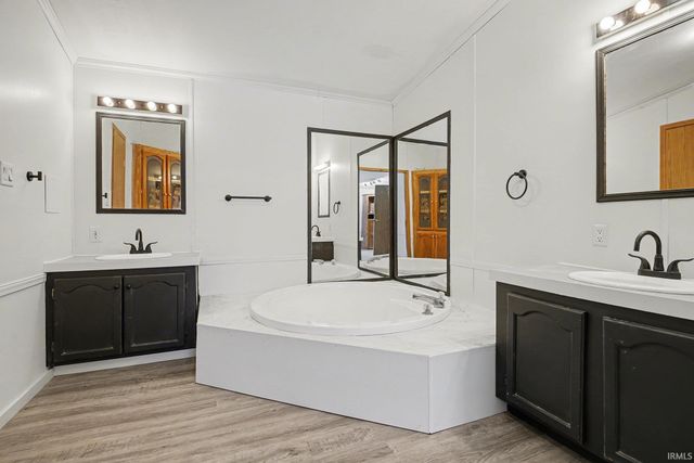 27286 Nelson Avenue, Elkhart, IN 46517