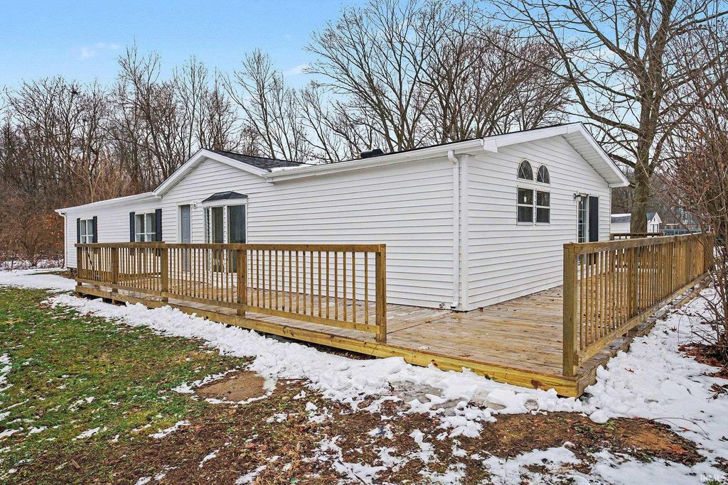 27286 Nelson Avenue, Elkhart, IN 46517