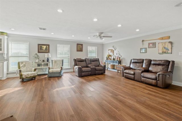 7375 McCown Road, Iowa, LA 70647