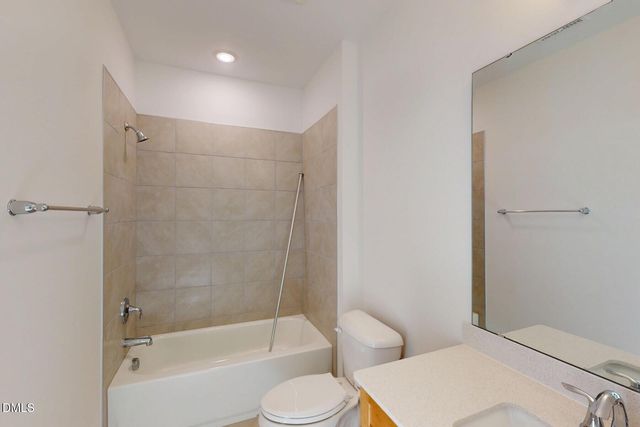 5029 Jowett'S Walk Drive 29, Cary, NC 27519