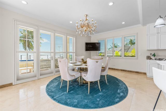 269 Kaialii Place, Honolulu, HI 96821