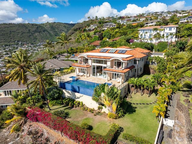 269 Kaialii Place, Honolulu, HI 96821