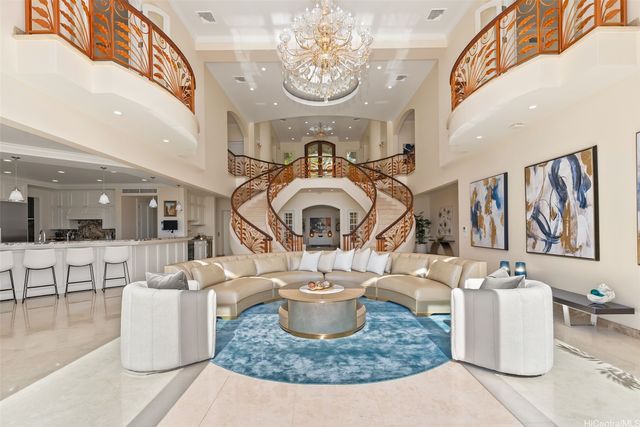 269 Kaialii Place, Honolulu, HI 96821